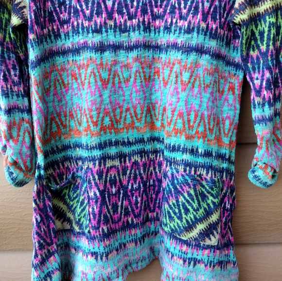 Colorful Patterned Tunic - Picture 4 of 7